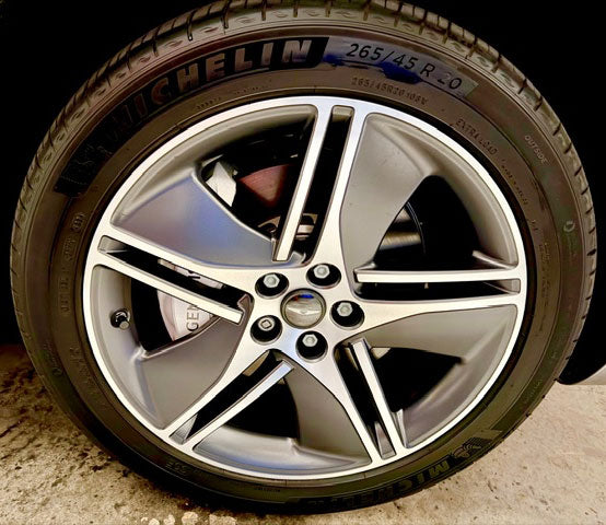 Genesis Floating / Spinning Wheel Center Cap Set