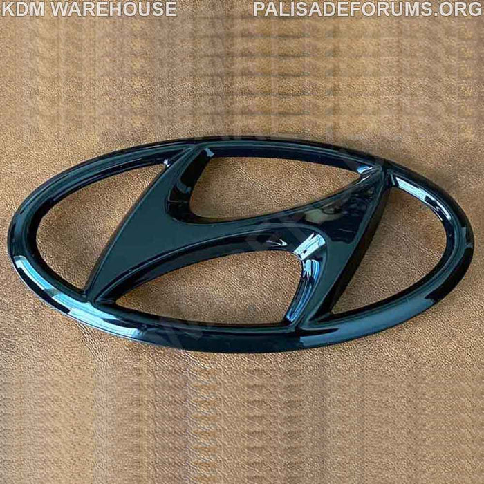 2023+ Palisade Factory Hyundai Front Emblem in Glossy Black