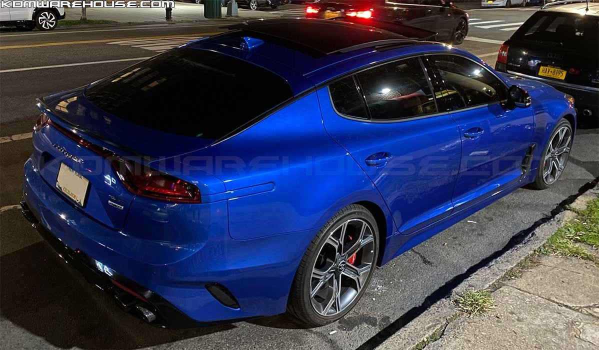 Body-Colored Rear-Side Reflector Set for the Kia Stinger